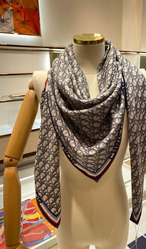 dior shawl price
